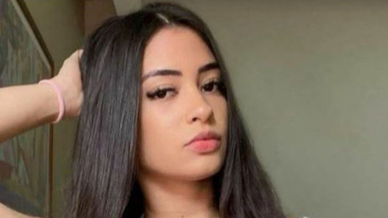 Gata perfeita gravou peladinha