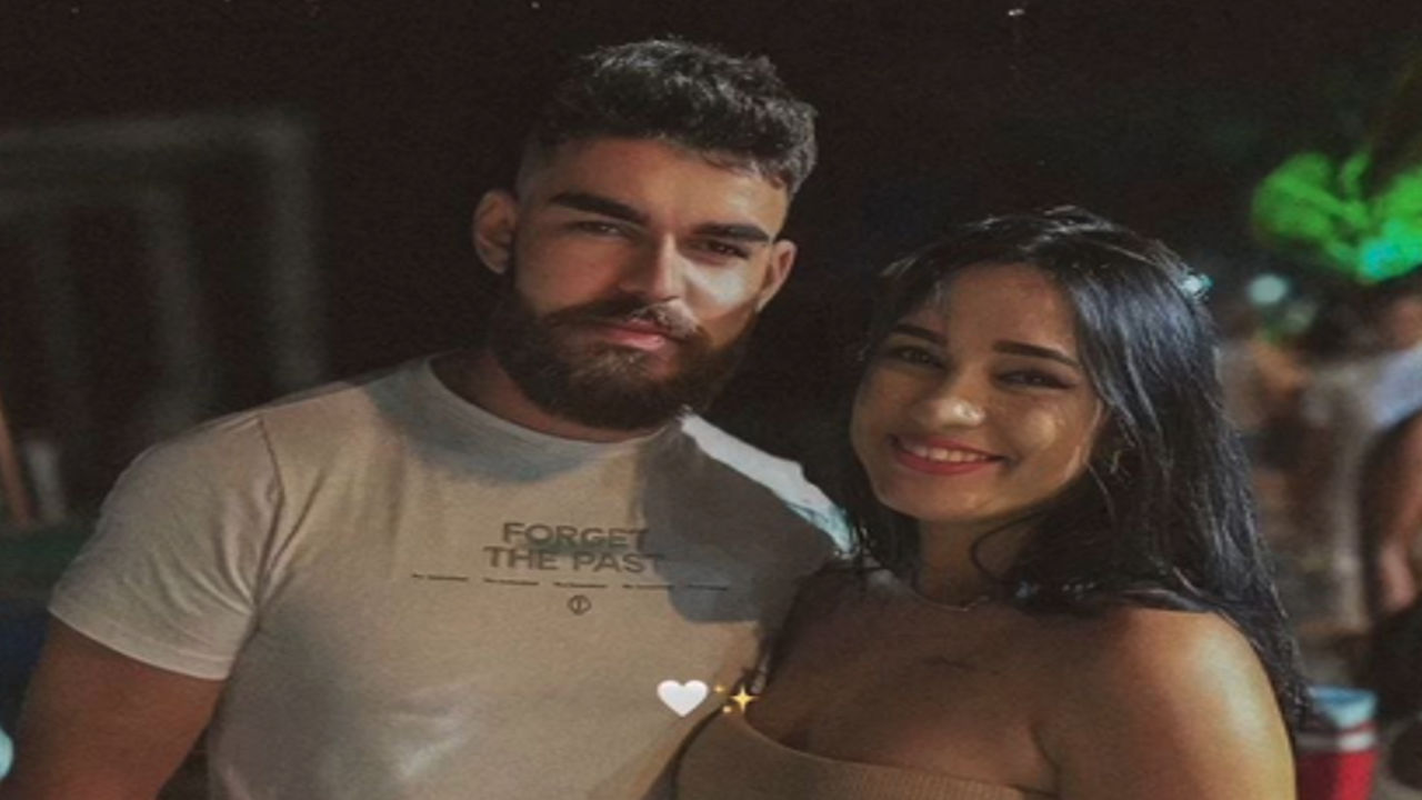 Casal Novinha magrinha e namorado