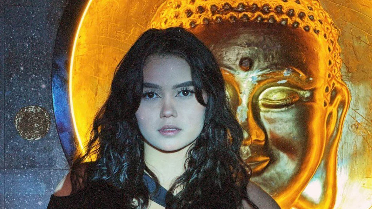 Vazou Novinha magrinha a safada e uma delicia