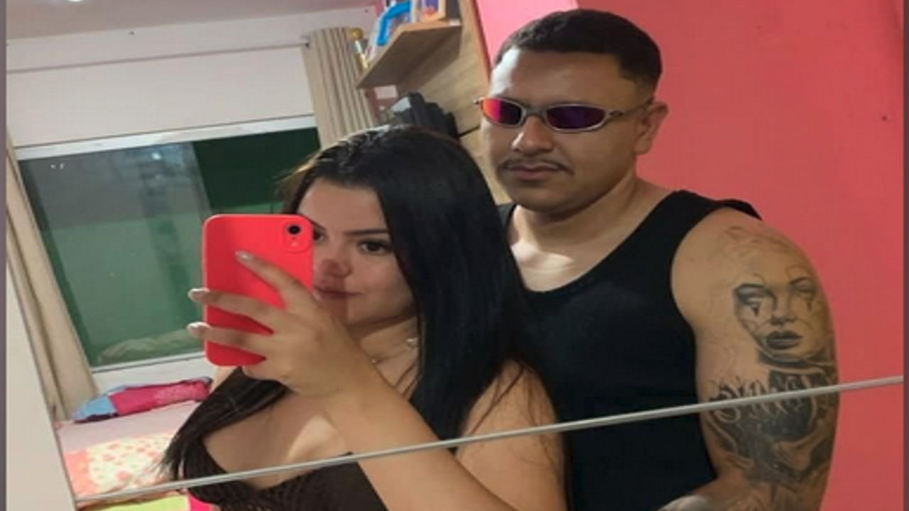 Malandro expõe a namorada para amigo e vídeo vaza