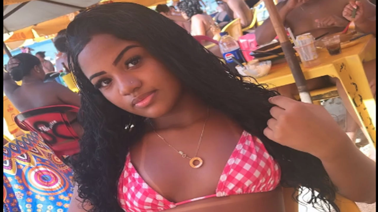 Mulata de bundão enorme caiu na net