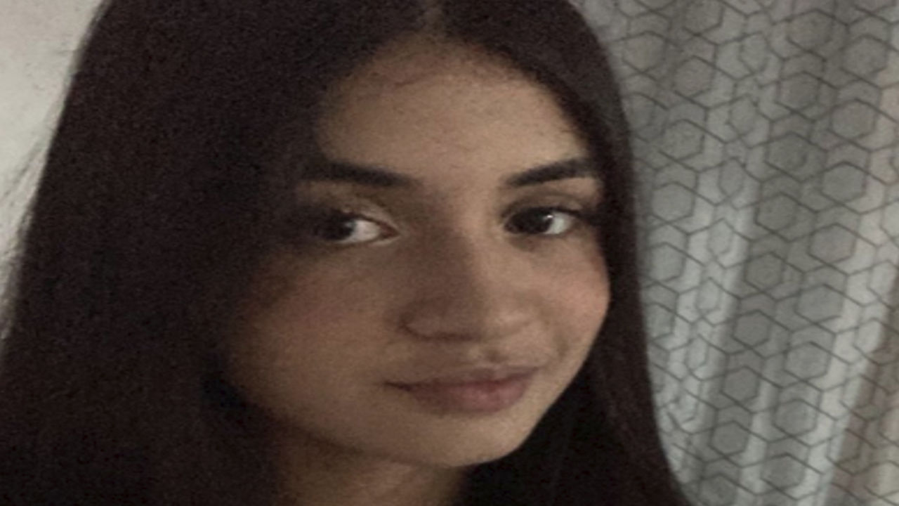 Novinha caiu na net tomando dedada