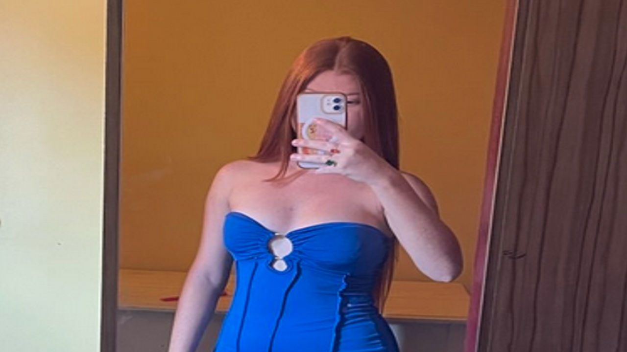 Paraense rabuda gemendo muito na cama