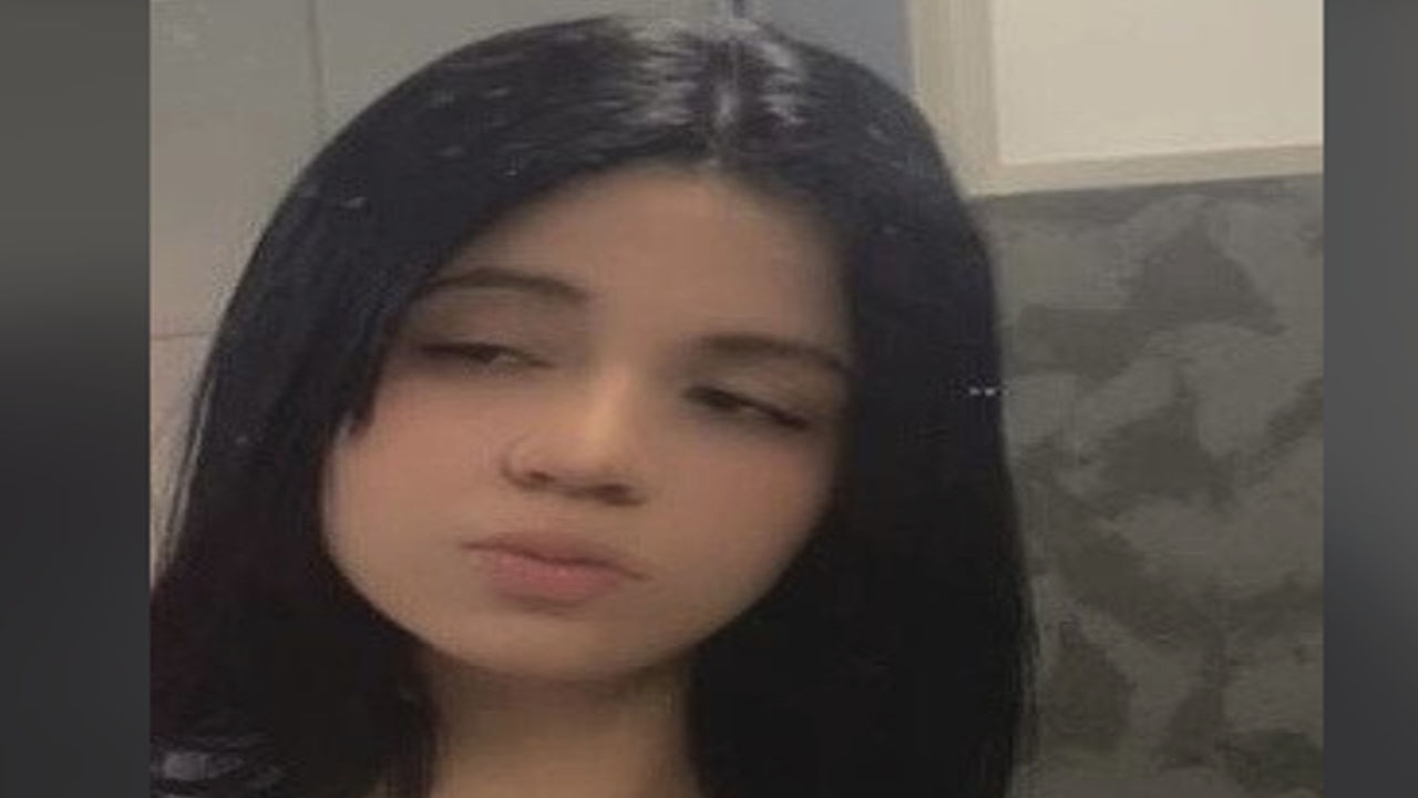 Peituda gosta de se exibir