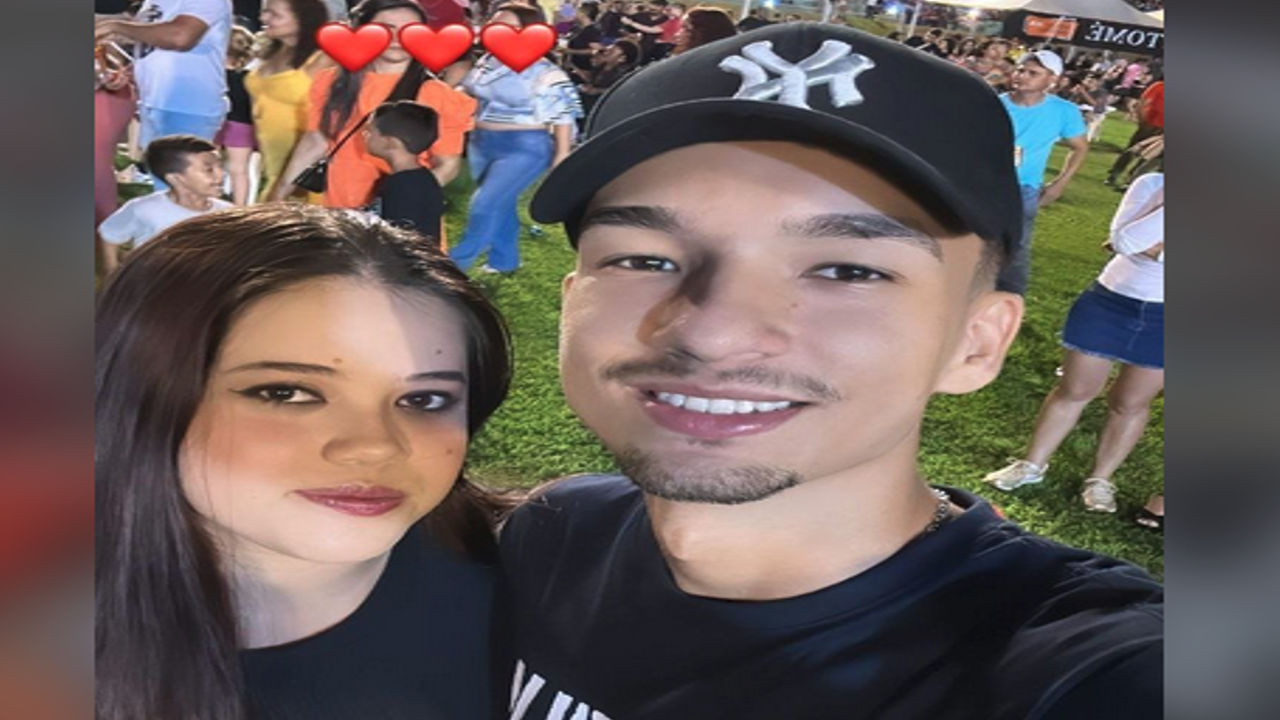 Gordinha linda caiu na net sentando