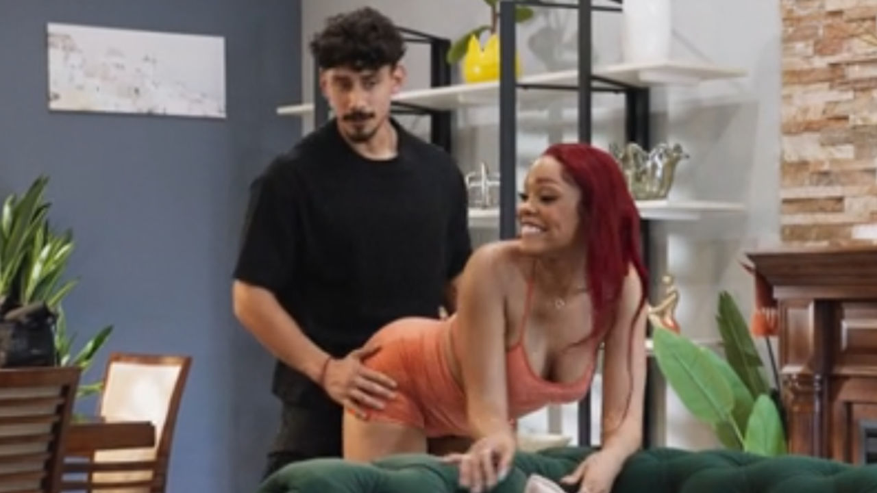 RealityKings – Kay Kay – Flagrada na Content House com Josue