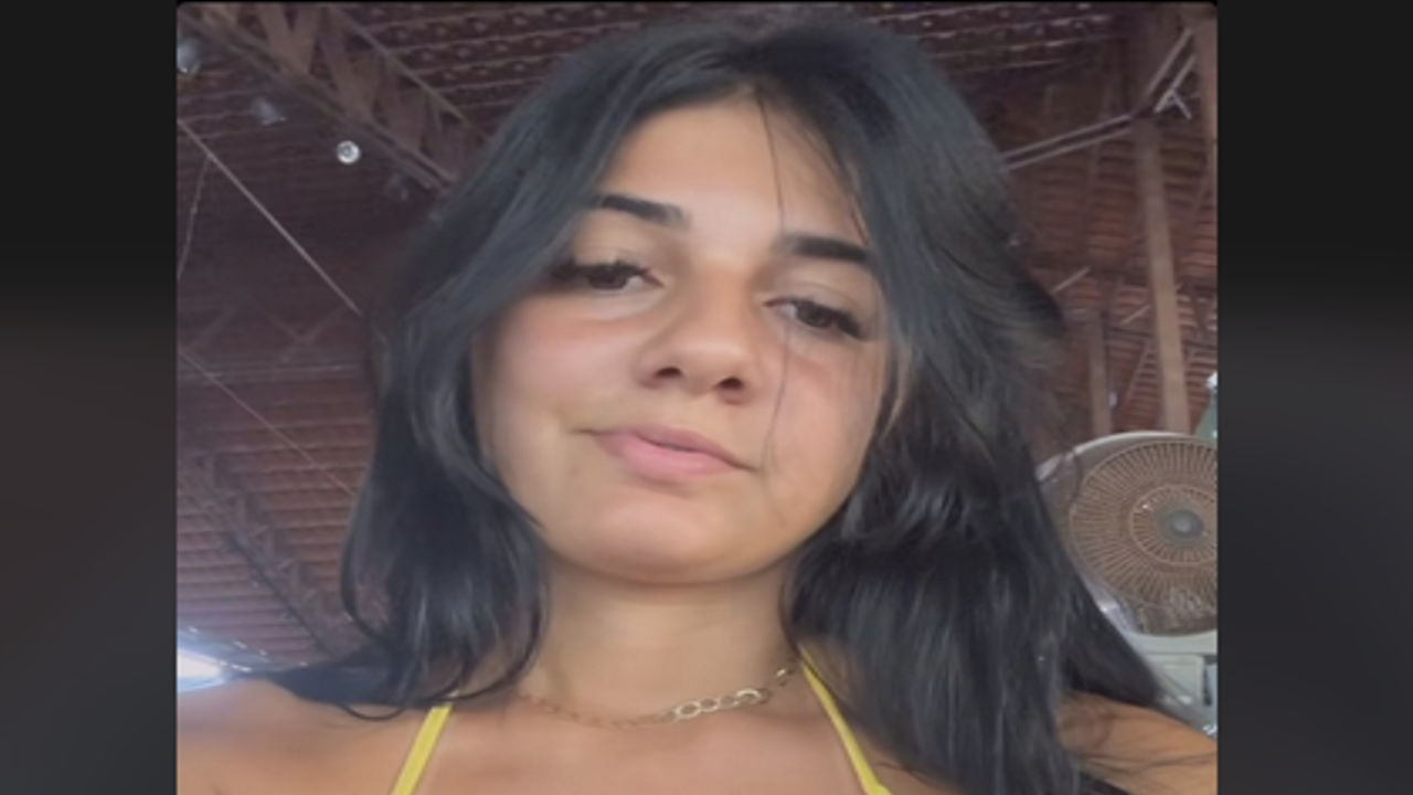 Traindo o marido caminhoneiro com um amigo dele