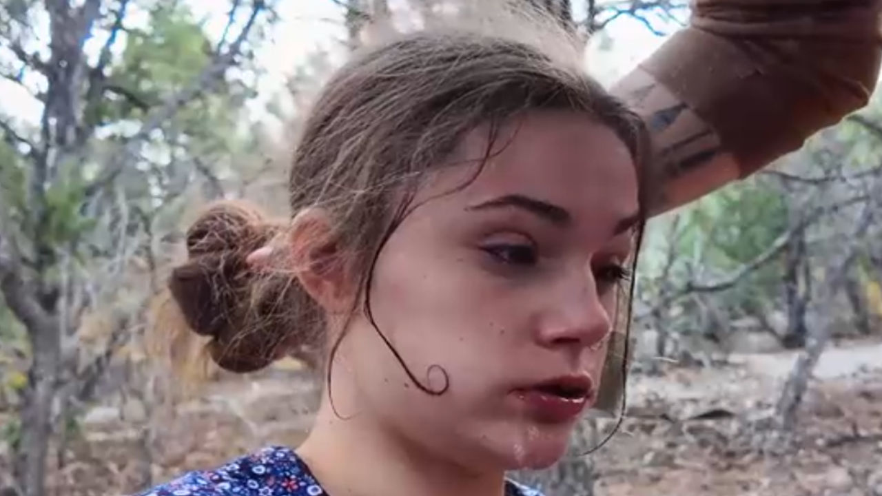 XVideosRED – Juniper Ren – Perdida e Destruída sem Dó