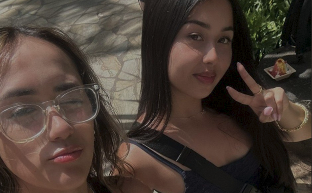 Branquinha da faculdade caiu na net fazendo amor