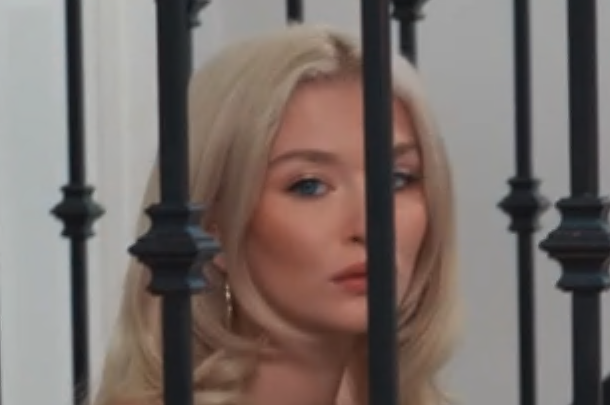 Brazzers – Emma Rosie – Invasão Indiscreta