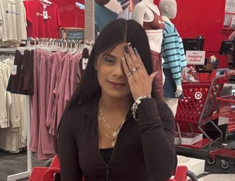 Morena baixinha vazou dando gostoso