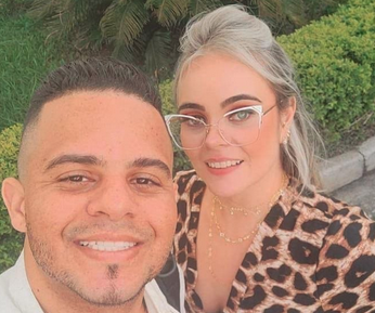 Loira caiu na net depois de perder o celular