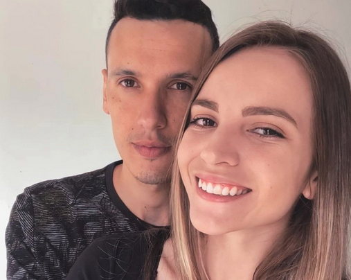 Loira casada vazou