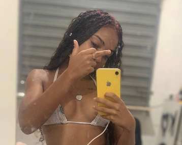 Morena de baixa renda caiu na net