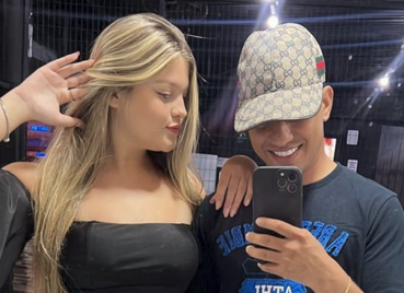 Sortudo comendo a loira bucetuda