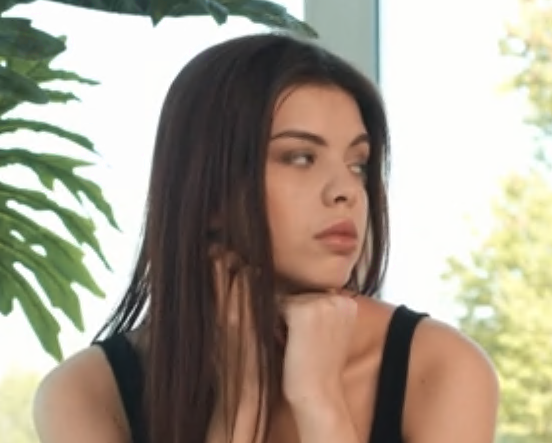 Brazzers – Emily Mayers – Sexo de Reconciliação