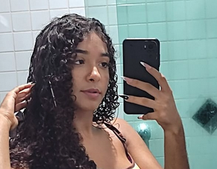 Morena fazendo amor