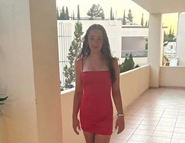 Ninfeta de 18 sentando gostoso
