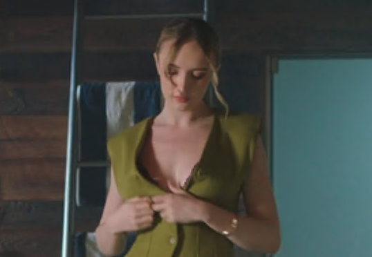 Tushy – Polly Yang – Rabuda Gostosa Toma no Cu com Força