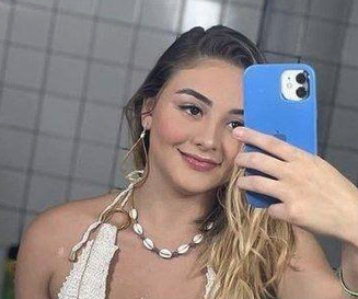 Loira trepando muito