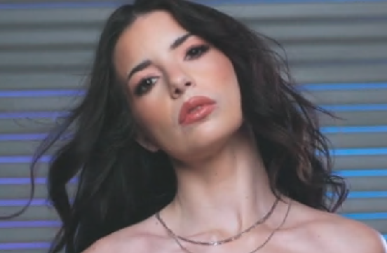 Tushy – Asteria Jade – A Gostosa Tem Uma Bunda Perfeita